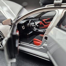 Load image into Gallery viewer, Explorafind 2022 Audi RS6 Avant Grey 1:24 Die Cast Car