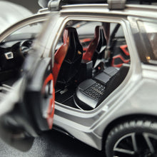 Load image into Gallery viewer, Explorafind 2022 Audi RS6 Avant Grey 1:24 Die Cast Car