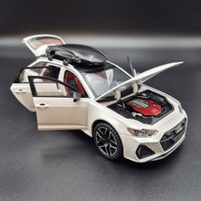 Load image into Gallery viewer, Explorafind 2022 Audi RS6 Avant White 1:24 Die Cast Car