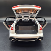 Load image into Gallery viewer, Explorafind 2022 Audi RS6 Avant White 1:24 Die Cast Car