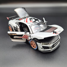 Load image into Gallery viewer, Explorafind 2020 Audi R8 V10 Matte Light Grey 1:24 Die Cast Car