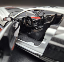 Load image into Gallery viewer, Explorafind 2020 Audi R8 V10 Matte Light Grey 1:24 Die Cast Car