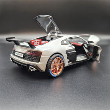 Load image into Gallery viewer, Explorafind 2020 Audi R8 V10 Matte Light Grey 1:24 Die Cast Car