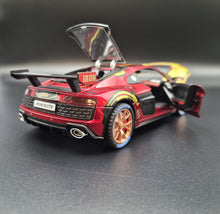 Load image into Gallery viewer, Explorafind 2020 Audi R8 V10 Red/Gold 1:24 Die Cast Car