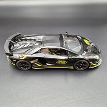 Load image into Gallery viewer, Explorafind 2023 Lamborghini Aventador SVJ 63 Black 1:24 Die Cast Car
