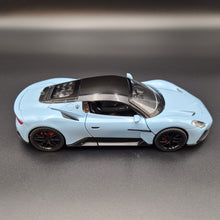 Load image into Gallery viewer, Explorafind 2023 Maserati MC20 Sky Blue 1:24 Die Cast Car