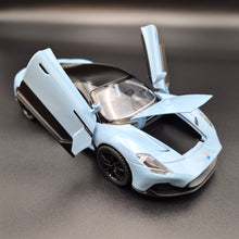 Load image into Gallery viewer, Explorafind 2023 Maserati MC20 Sky Blue 1:24 Die Cast Car
