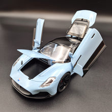 Load image into Gallery viewer, Explorafind 2023 Maserati MC20 Sky Blue 1:24 Die Cast Car