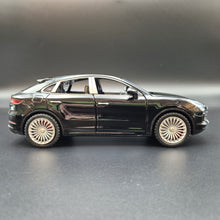 Load image into Gallery viewer, Explorafind 2018 Porsche Cayenne S Black 1:24 Die Cast Car