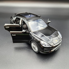 Load image into Gallery viewer, Explorafind 2018 Porsche Cayenne S Black 1:24 Die Cast Car