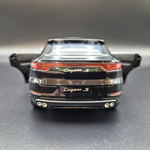Load image into Gallery viewer, Explorafind 2018 Porsche Cayenne S Black 1:24 Die Cast Car
