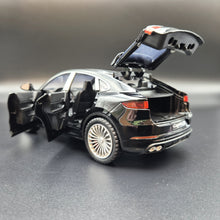 Load image into Gallery viewer, Explorafind 2018 Porsche Cayenne S Black 1:24 Die Cast Car