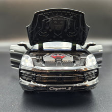Load image into Gallery viewer, Explorafind 2018 Porsche Cayenne S Black 1:24 Die Cast Car