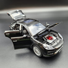 Load image into Gallery viewer, Explorafind 2018 Porsche Cayenne S Black 1:24 Die Cast Car