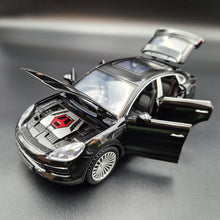 Load image into Gallery viewer, Explorafind 2018 Porsche Cayenne S Black 1:24 Die Cast Car