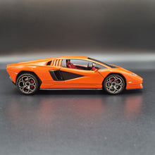 Load image into Gallery viewer, Explorafind 2023 Lamborghini Countach LPI 800-4 Orange 1:24 Die Cast Car