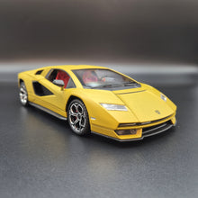 Load image into Gallery viewer, Explorafind 2023 Lamborghini Countach LPI 800-4 Matte Yellow 1:24 Die Cast Car