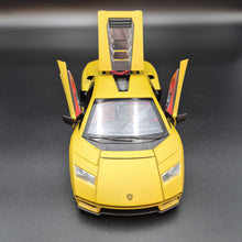 Load image into Gallery viewer, Explorafind 2023 Lamborghini Countach LPI 800-4 Matte Yellow 1:24 Die Cast Car