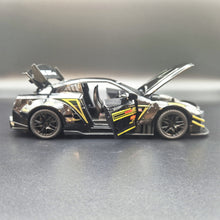 Load image into Gallery viewer, Explorafind 2020 Nissan GT-R Black 1:24 Die Cast Car