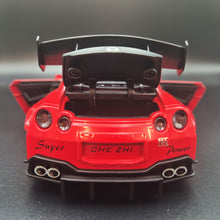 Load image into Gallery viewer, Explorafind 2020 Nissan GT-R Red 1:24 Die Cast Car