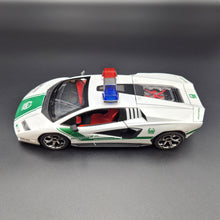 Load image into Gallery viewer, Explorafind 2023 Lamborghini Countach LPI 800-4 Dubai Police White 1:24 Die Cast Police Car