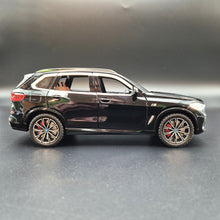 Load image into Gallery viewer, Explorafind 2020 BMW X5 Black 1:24 Die Cast Car