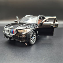 Load image into Gallery viewer, Explorafind 2020 BMW X5 Black 1:24 Die Cast Car
