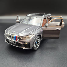 Load image into Gallery viewer, Explorafind 2020 BMW X5 Grey 1:24 Die Cast Car