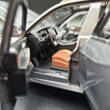 Load image into Gallery viewer, Explorafind 2020 BMW X5 Grey 1:24 Die Cast Car