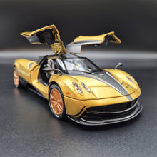 Load image into Gallery viewer, Explorafind 2018 Pagani Huayra Gold 1:24 Die Cast Car