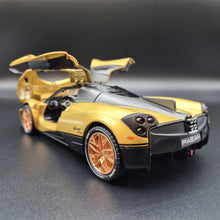 Load image into Gallery viewer, Explorafind 2018 Pagani Huayra Gold 1:24 Die Cast Car