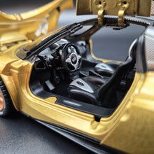 Load image into Gallery viewer, Explorafind 2018 Pagani Huayra Gold 1:24 Die Cast Car