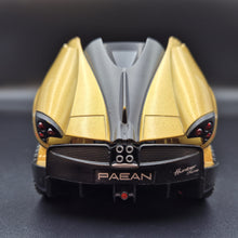 Load image into Gallery viewer, Explorafind 2018 Pagani Huayra Gold 1:24 Die Cast Car