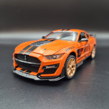 Load image into Gallery viewer, Explorafind 2022 Ford Mustang Shelby GT500 Orange 1:24 Die Cast Car