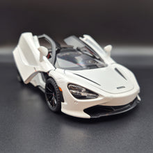 Load image into Gallery viewer, Explorafind 2023 McLaren 720S White 1:24 Die Cast Car