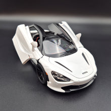 Load image into Gallery viewer, Explorafind 2023 McLaren 720S White 1:24 Die Cast Car