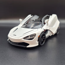 Load image into Gallery viewer, Explorafind 2023 McLaren 720S White 1:24 Die Cast Car