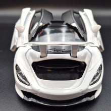 Load image into Gallery viewer, Explorafind 2023 McLaren 720S White 1:24 Die Cast Car