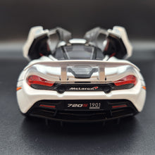 Load image into Gallery viewer, Explorafind 2023 McLaren 720S White 1:24 Die Cast Car