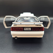 Load image into Gallery viewer, Explorafind 1989 Mazda RX-7 White 1:24 Die Cast Car