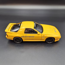Load image into Gallery viewer, Explorafind 1989 Mazda RX-7 Yellow 1:24 Die Cast Car