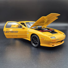 Load image into Gallery viewer, Explorafind 1989 Mazda RX-7 Yellow 1:24 Die Cast Car