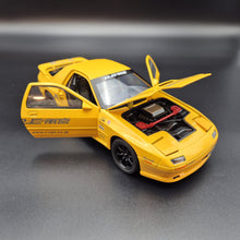Load image into Gallery viewer, Explorafind 1989 Mazda RX-7 Yellow 1:24 Die Cast Car