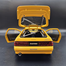 Load image into Gallery viewer, Explorafind 1989 Mazda RX-7 Yellow 1:24 Die Cast Car
