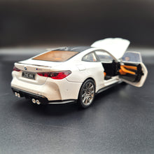 Load image into Gallery viewer, Explorafind 2023 BMW M4 G82 Coupe Pearl White 1:24 Die Cast Car
