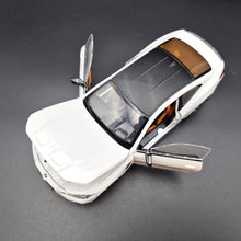 Load image into Gallery viewer, Explorafind 2023 BMW M4 G82 Coupe Pearl White 1:24 Die Cast Car