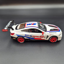 Load image into Gallery viewer, Explorafind 2020 BMW M8 GTE White 1:24 Die Cast Car
