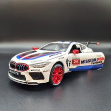 Load image into Gallery viewer, Explorafind 2020 BMW M8 GTE White 1:24 Die Cast Car