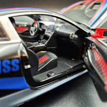 Load image into Gallery viewer, Explorafind 2020 BMW M8 GTE Black 1:24 Die Cast Car