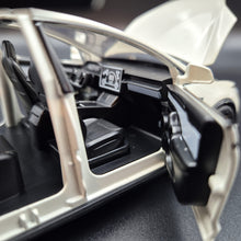Load image into Gallery viewer, Explorafind 2020 Tesla Model X Off White 1:24 Die Cast Car